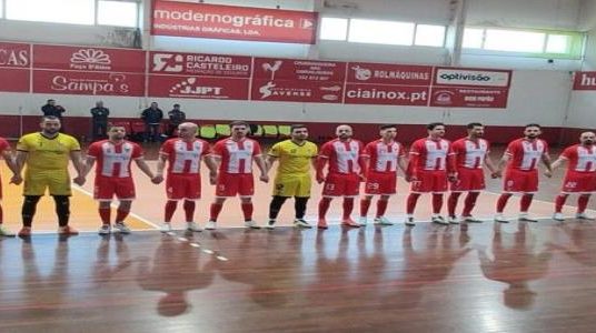Balantuna Futsal    (1-3)     CD Aves/Café do Rio      