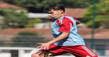 AFS, António Machado assina contrato profissional
