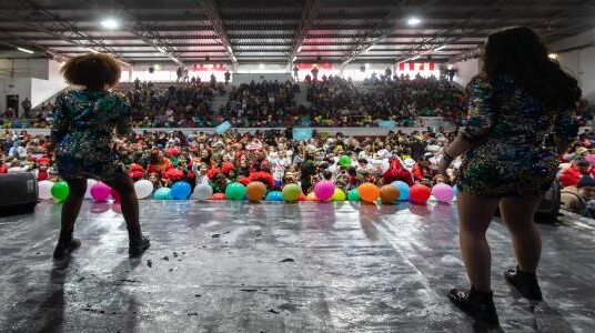 Pavilhão Municipal acolhe Desfile de Carnaval