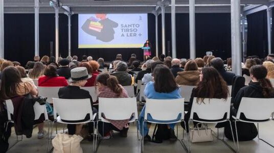 “Santo Tirso a Ler +” na fábrica de Santo Tirso