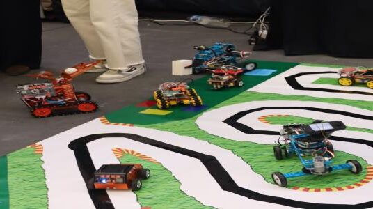 Jovens de Santo Tirso à procura de um futuro mais atrativo!